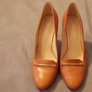Nine West Women's Tan Heels 6M